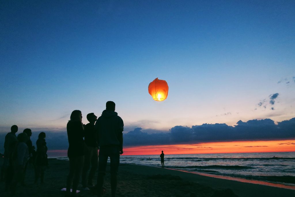 ocean balloon, ocean plastic