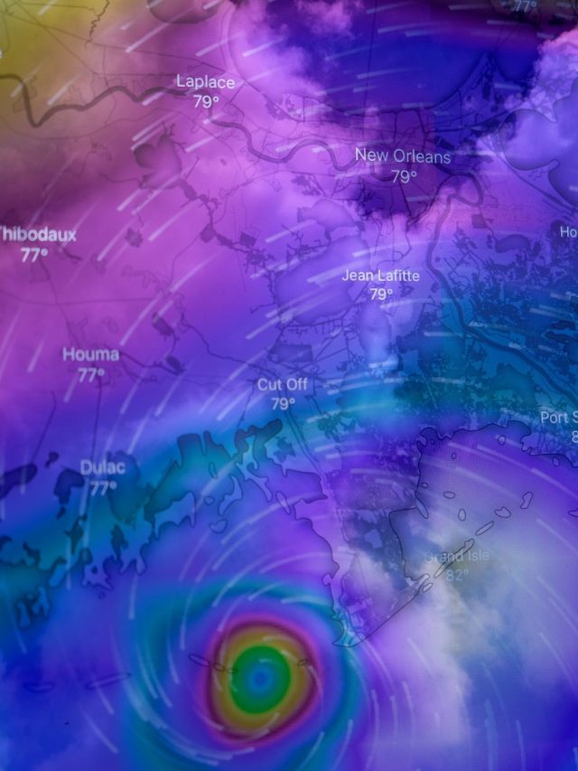 Atlantic hurricane season, tropical cyclones, Saffir-Simpson Hurricane Wind Scale, storm surges, hurricane preparation, hurricane forecasting, 2023 hurricane season, hurricane preparedness, hurricane categories, hurricane tracking, hurricane damage, hurricane evacuation, hurricane safety tips,