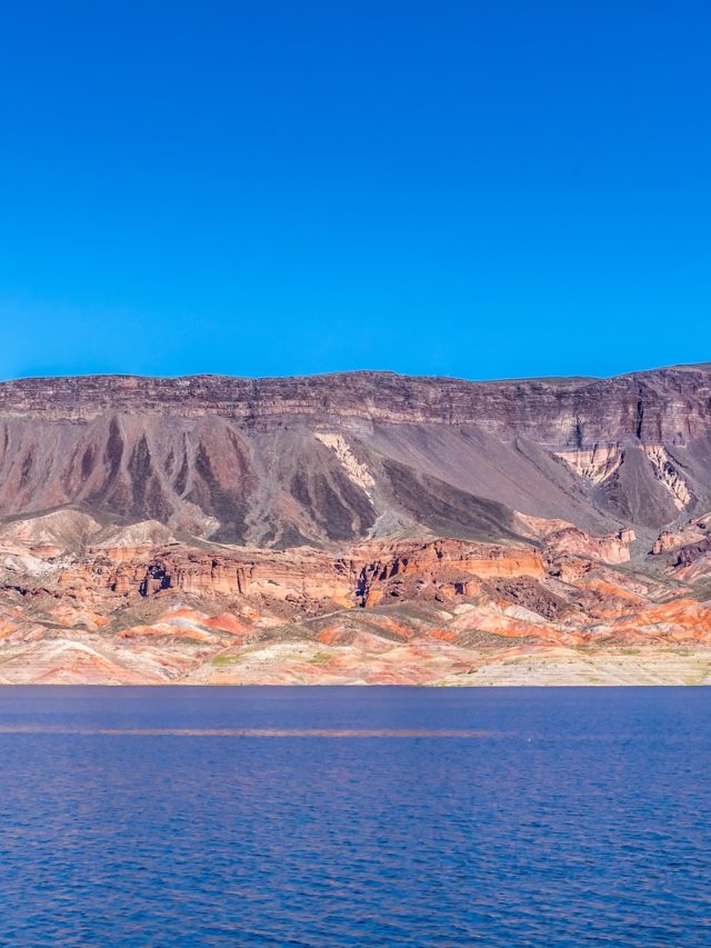 Colorado River, Lake Mead, water conservation, water resources, water supply, drought, water management, Western United States, Bureau of Reclamation, winter snowpack, water efficiency, water savings, water scarcity, water crisis, water infrastructure, hydroelectric power, irrigation, drinking water, climate change, sustainability, environmentalism,