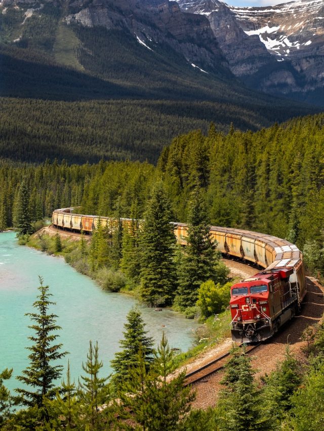 Yellowstone River, Montana, freight train, hazardous materials, bridge collapse, hot asphalt, molten sulfur, environmental impact, health impact, emergency measures, investigation, maintenance, Federal Railroad Administration,