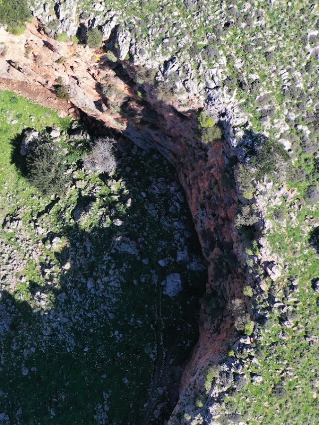 sinkhole, Lakeland, Florida, natural disasters, community preparedness, building codes, geology, ground instability, Southwest Florida Water Management District, safety awareness, lakeland florida sinkholes,