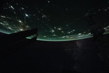 Brilliant starry night sky with Milky Way visible for Geminid meteor shower 2026 USA